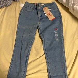 Levi high rise skinny